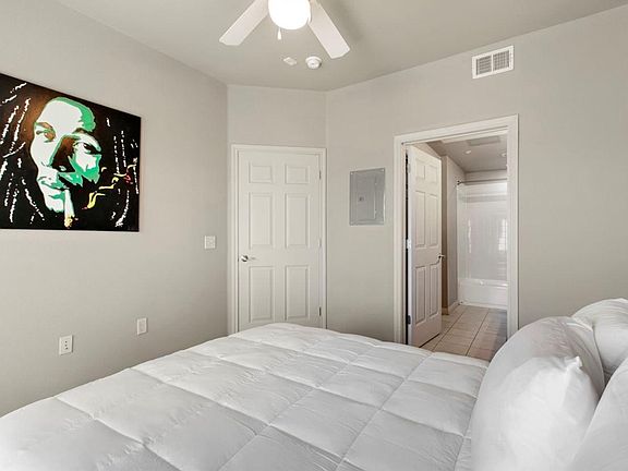 2nd image of 25152 Pearl St #510