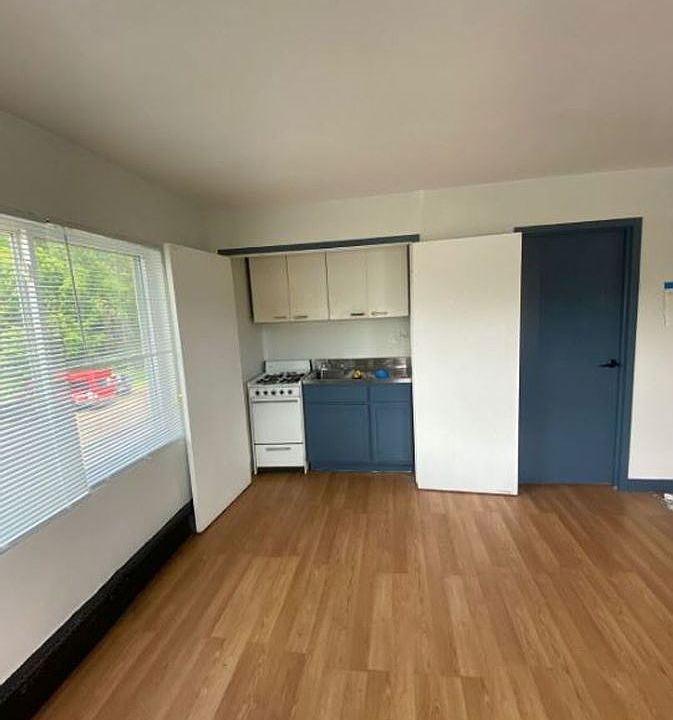 1st image of 273 Birmingham St APT 1