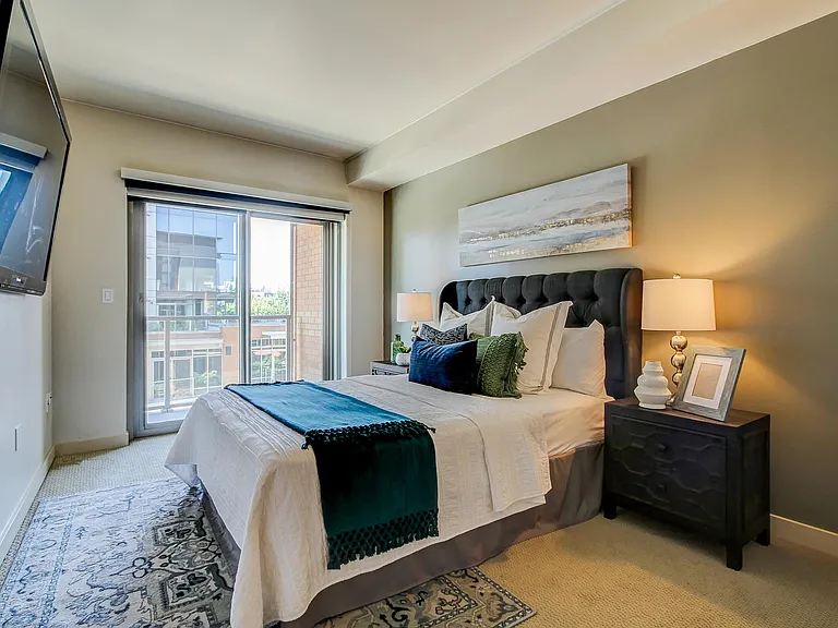 10650 NE 9th Pl #525 — Photo 8