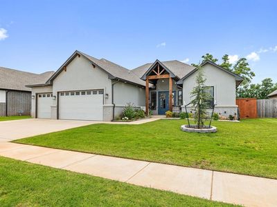 4813 Hambletonian Ln, Mustang, OK, 73064