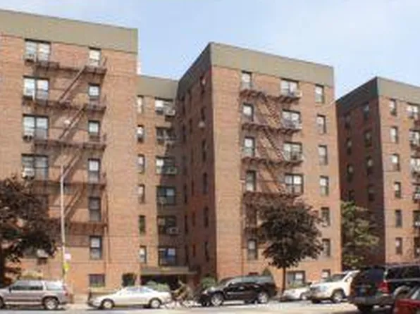 3025 Ocean Avenue image 1 of 5