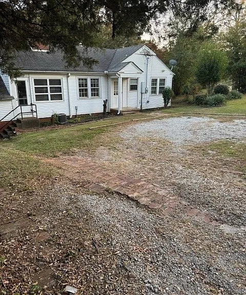 540 Grove Rd — Photo 19
