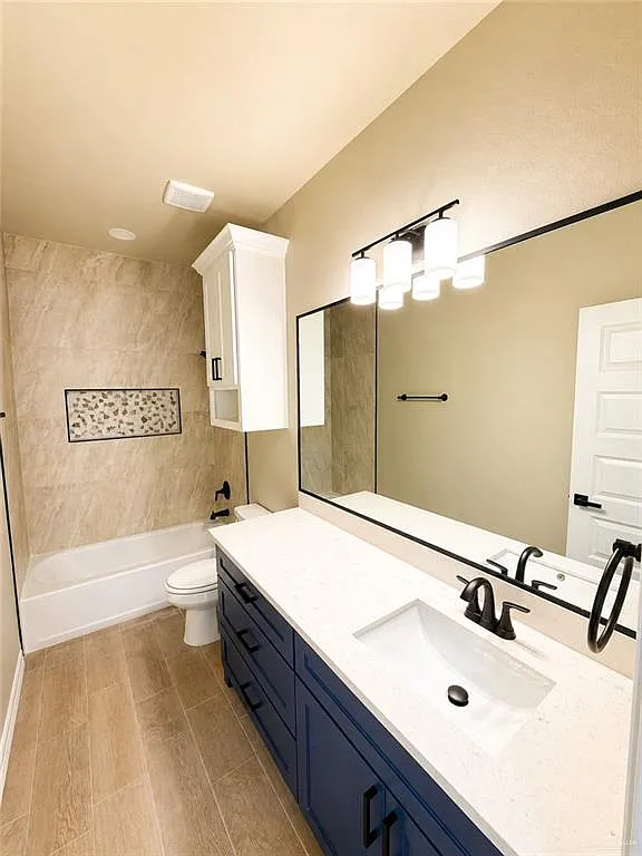 3 bed, 2.0 bath, 1350 sqft, $1,750 — Photo 4