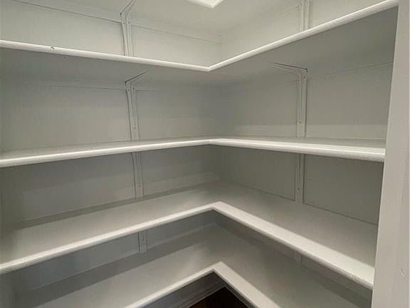 5th image of 192 Beth Ann Loop