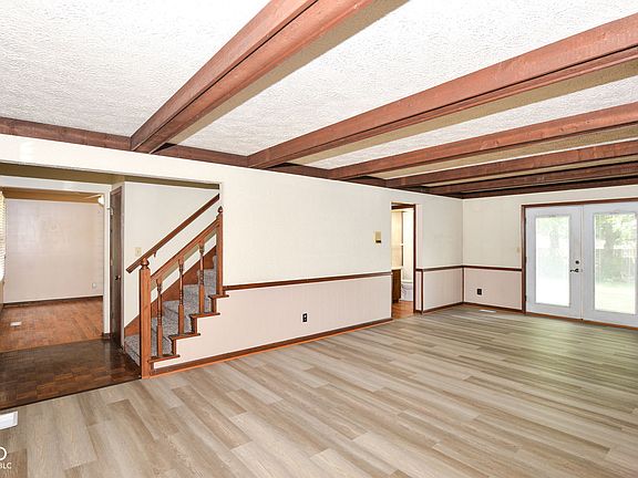5th image of 704 Kokomo Ln