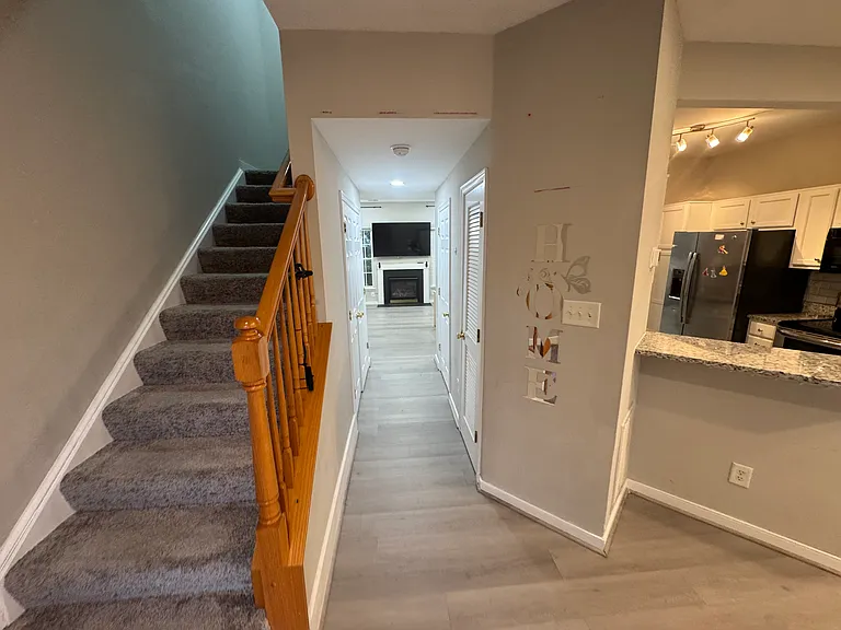 5506 Springwater Ln — Photo 13