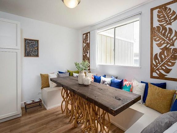 Breakfast nook area. Photo from Kapilina Beach Homes