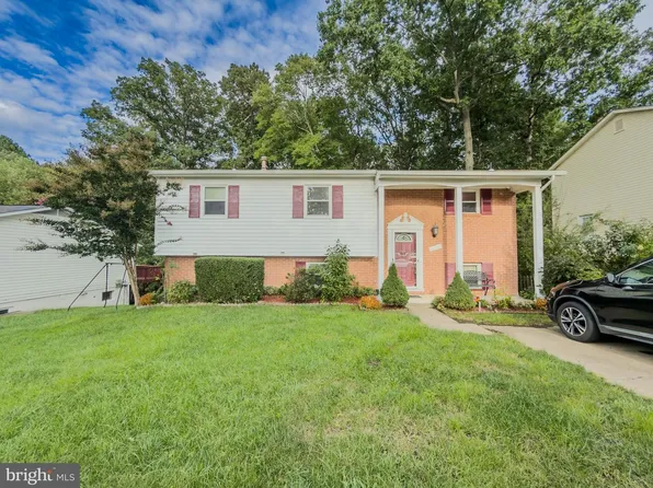 12617 Valleywood Dr, Woodbridge, VA 22192