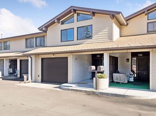 1736 McKnight Rd N #29, Maplewood, MN 55109