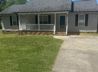 207 Willowbrook Dr, Thomasville, NC 27360