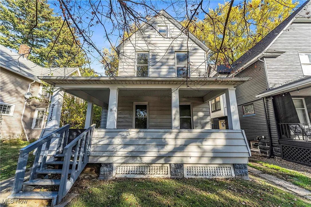 2115 W 96th St photo 1