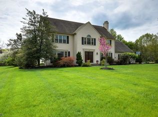 19 Covered Bridge Rd, Neshanic Station, NJ 08853