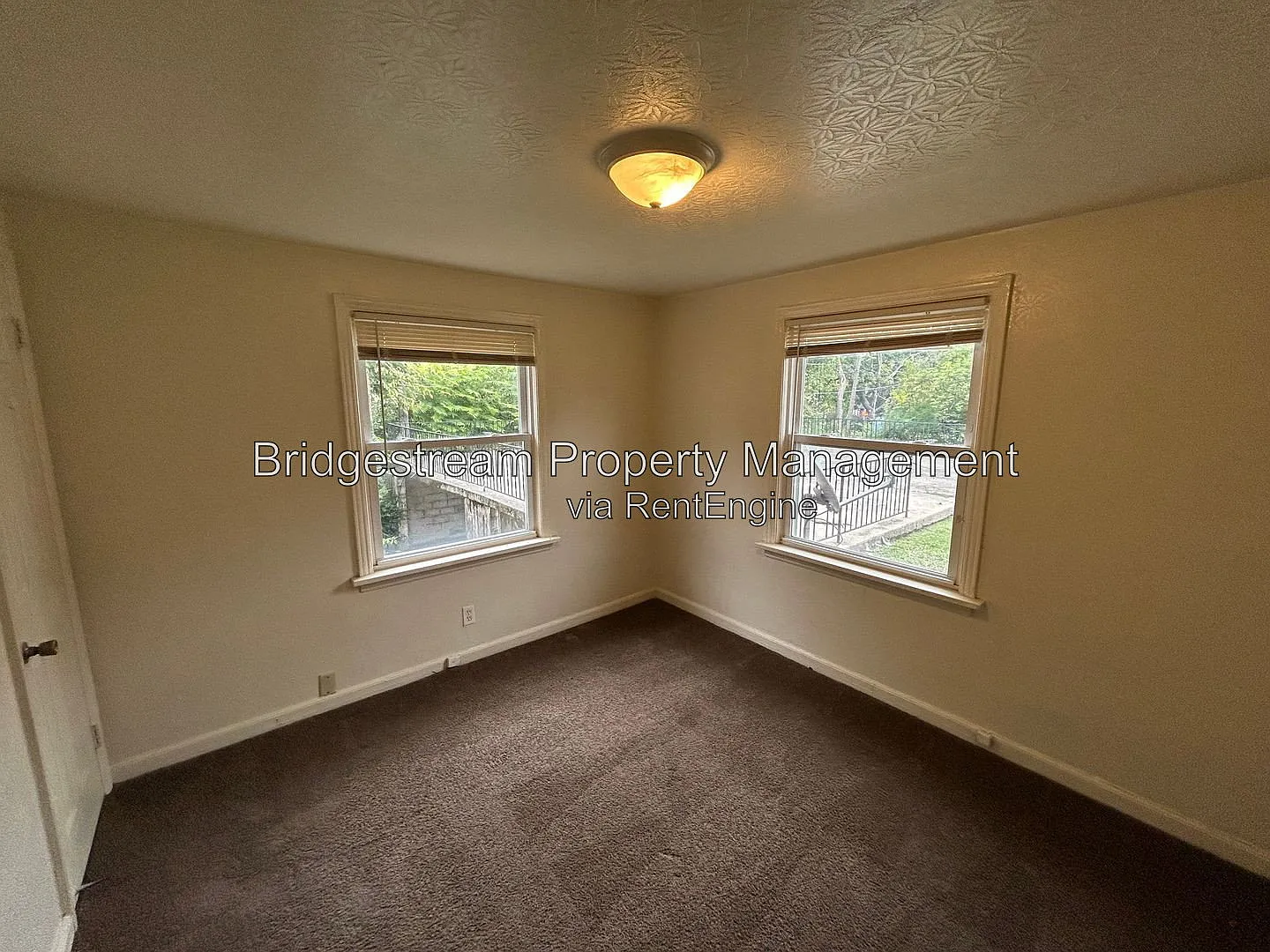 1317 Salem Ave — Photo 3