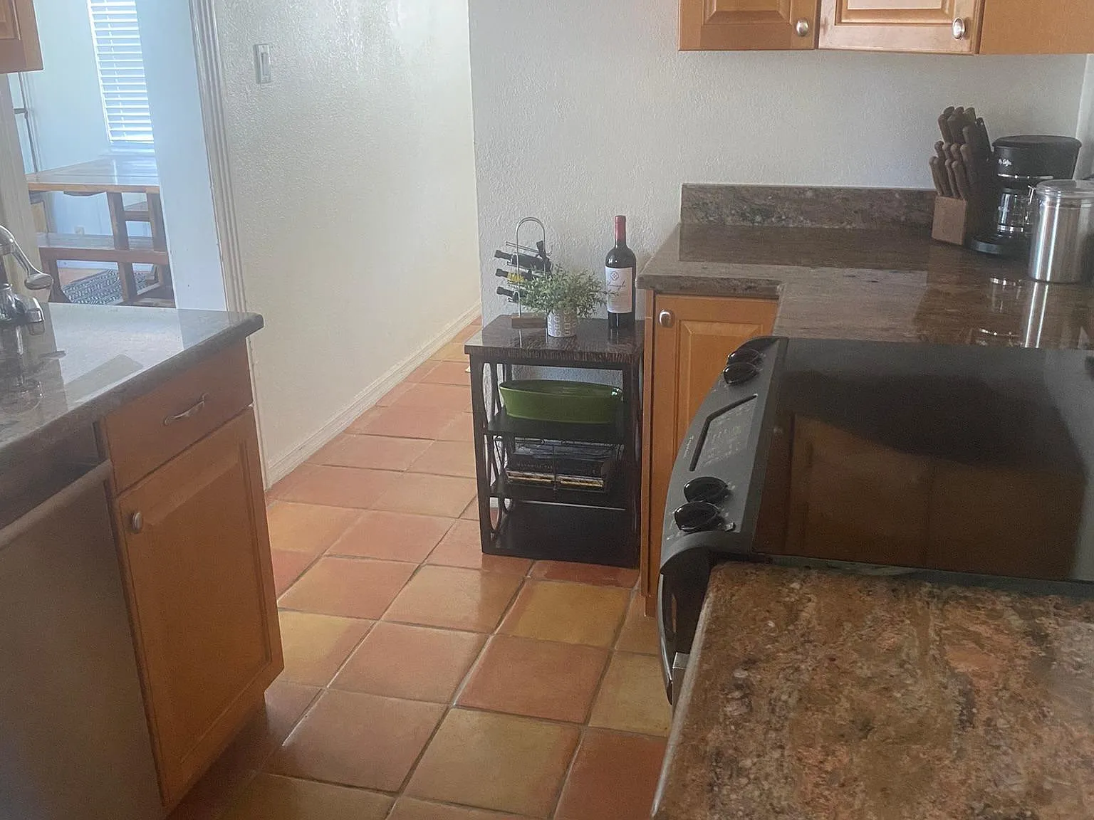2164 Magnolia St — Photo 4