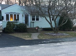 11 Roseen Rd, Holbrook, MA 02343