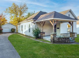 1034 E Thompson Ave, Sapulpa, OK 74066