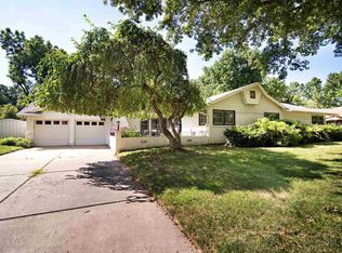 300 N Fairway Ave, Wichita, KS 67212
