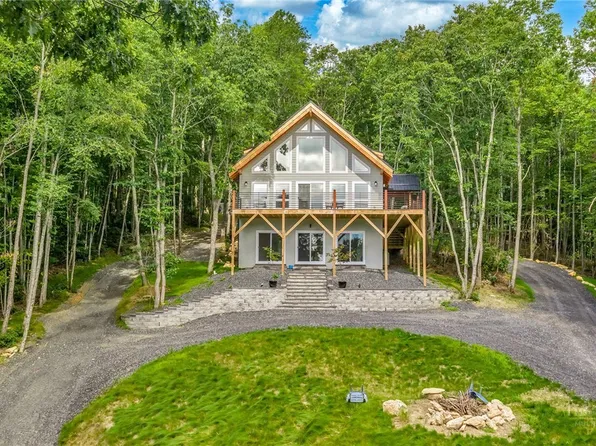 925 Red Sleigh Way, Fleetwood, NC 28626