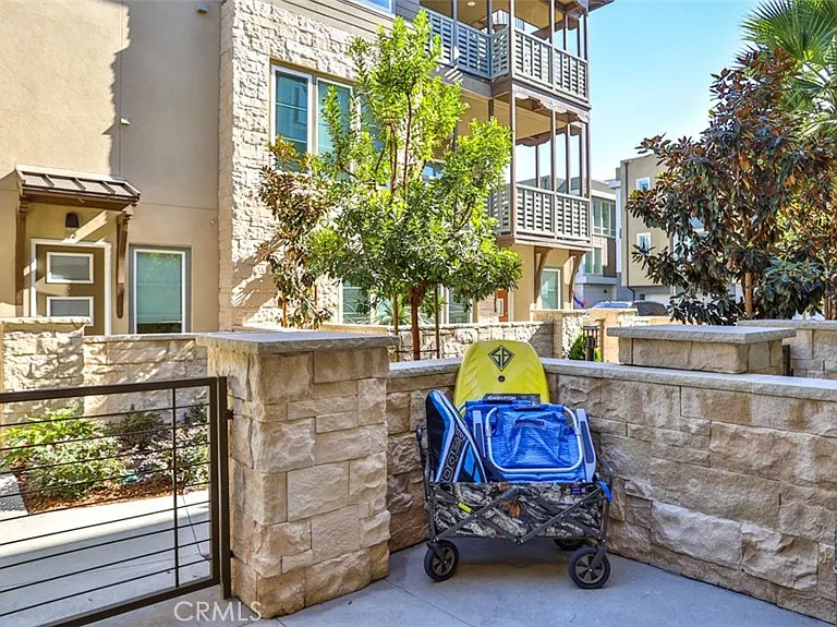 876 Doheny Way — Photo 30