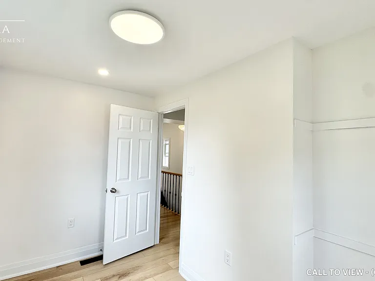 126 Evans St — Photo 12