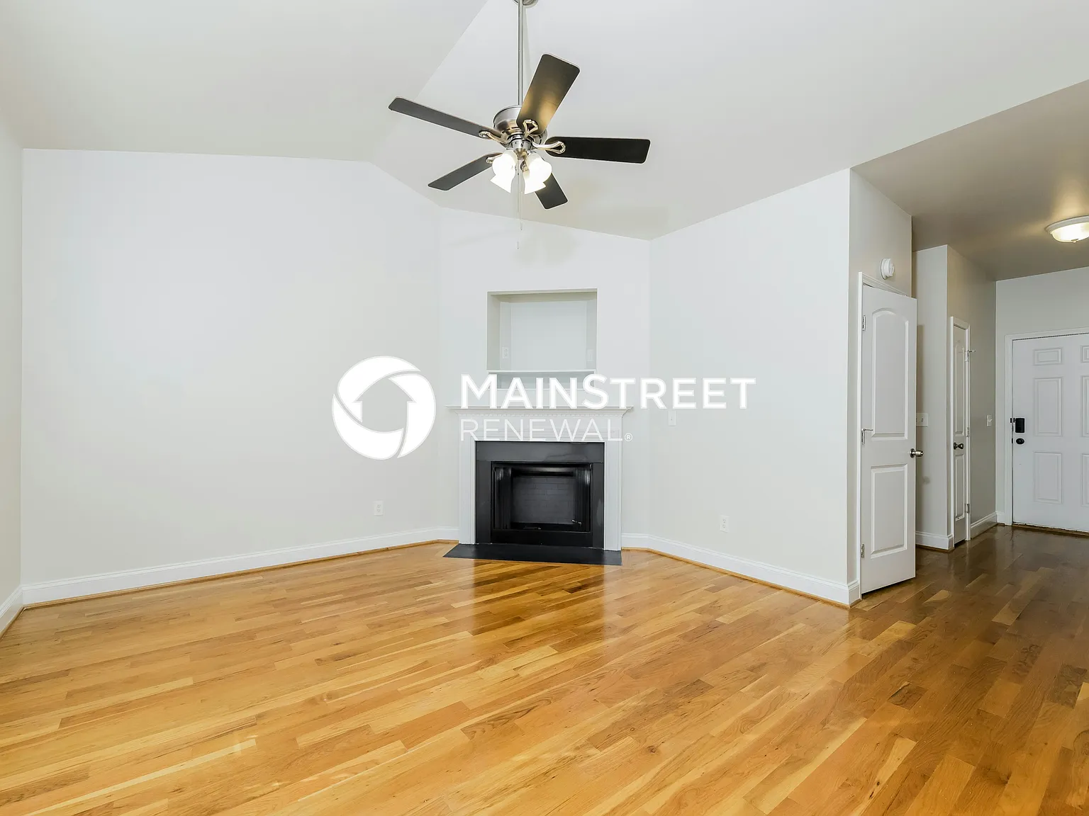 6700 Linwood Dr — Photo 2