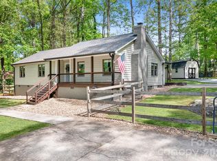 204 Nottingham Dr, Huntersville, NC 28078