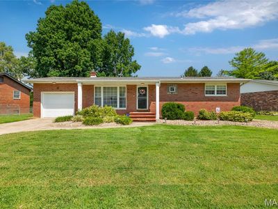 326 Crestview Dr, Wood River, IL, 62095
