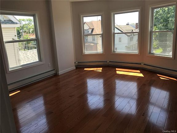 4th image of 59 Fletcher Ave #2