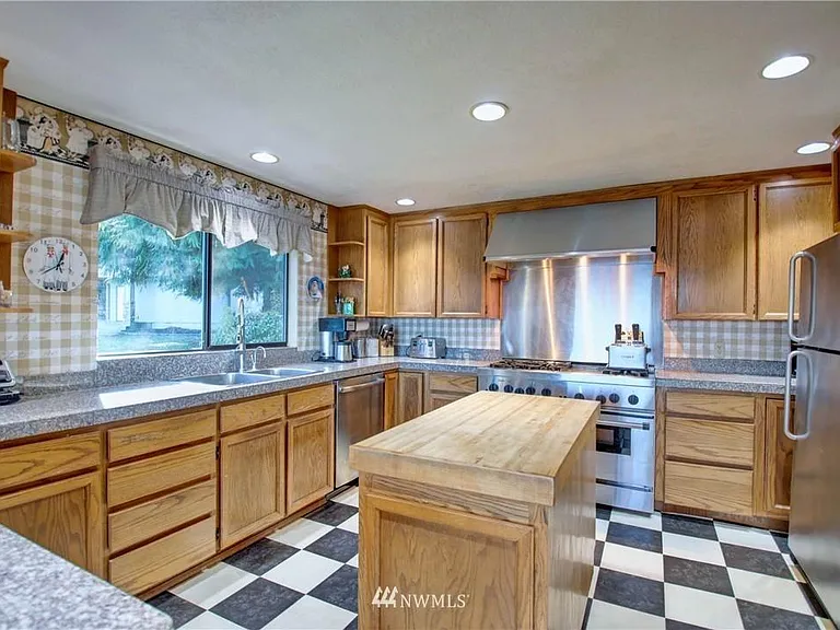 2631 S East Camano Dr — Photo 12