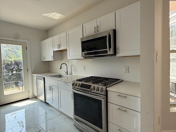 5th image of 6150 Haverford Ave