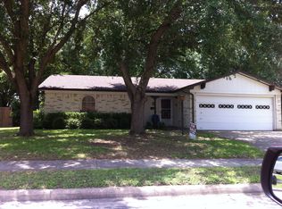 525 NW Barbara Ln, Burleson, TX 76028