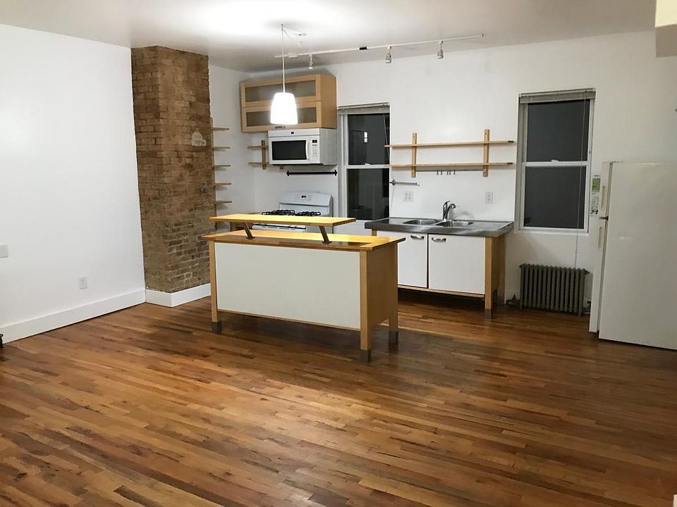 1st image of 323 Fillmore St APT 3L