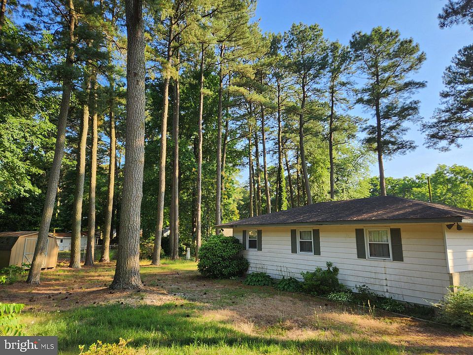 2nd image of 300 Maple Way