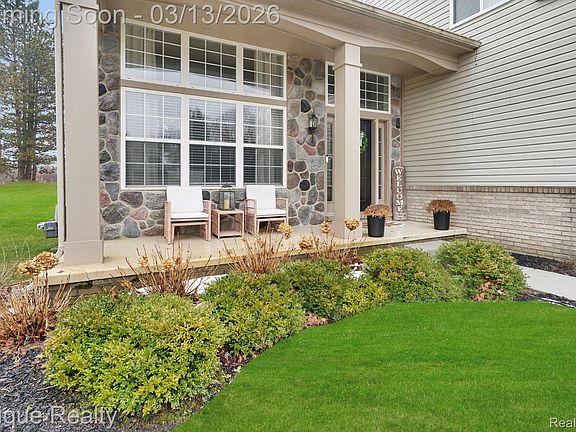 4th image of 3593 Normandy Dr