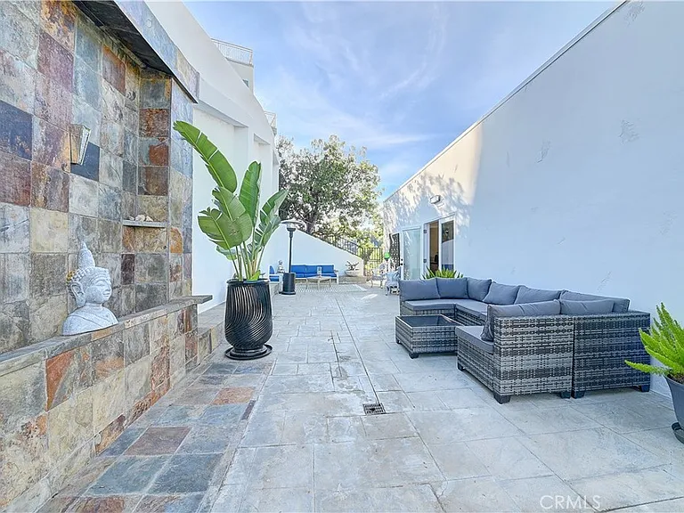 3952 Oakfield Dr — Photo 35