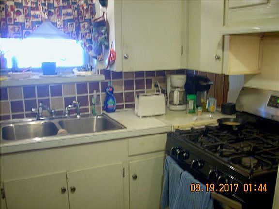 2nd image of 606 Sunburst Dr