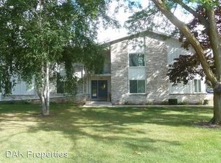 N89W15878 Main St APT 8, Menomonee Falls, WI 53051