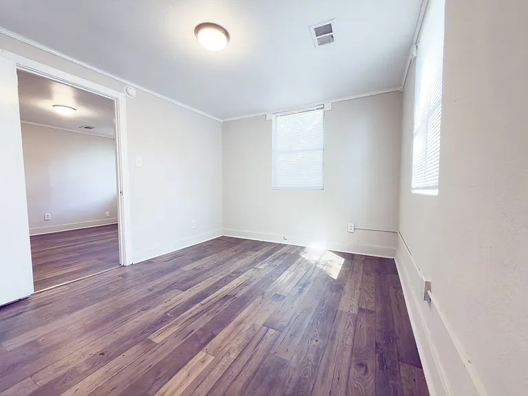 2181 Eleanor Dr — Photo 7