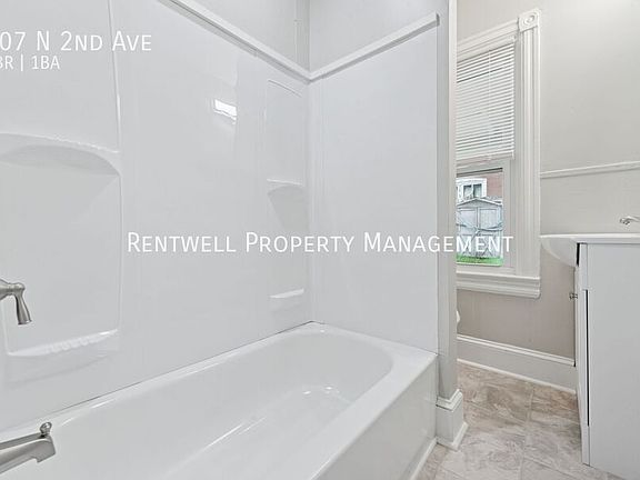 4th image of 107 E 2nd Ave