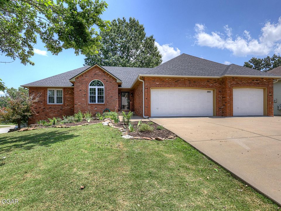 1st image of 3801 Poplar Dr