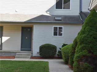 30 Ivy Grove Ct #30, Shelton, CT 06484