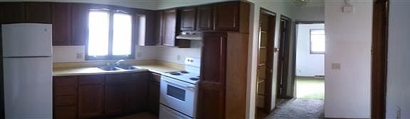 5th image of 213 Union St