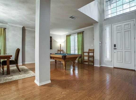 4th image of 10612 Briar Brook Ln