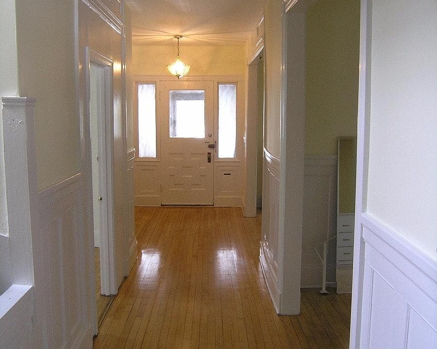 2nd image of 14 Burton St #1