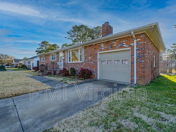 3rd image of 1916 Chesapeake Ave