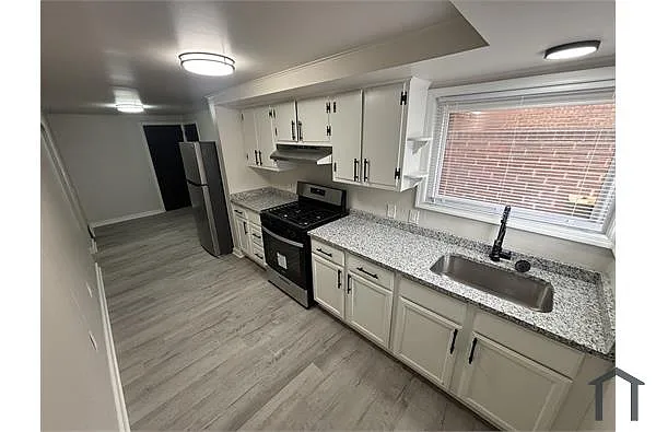 805 7th St photo 1