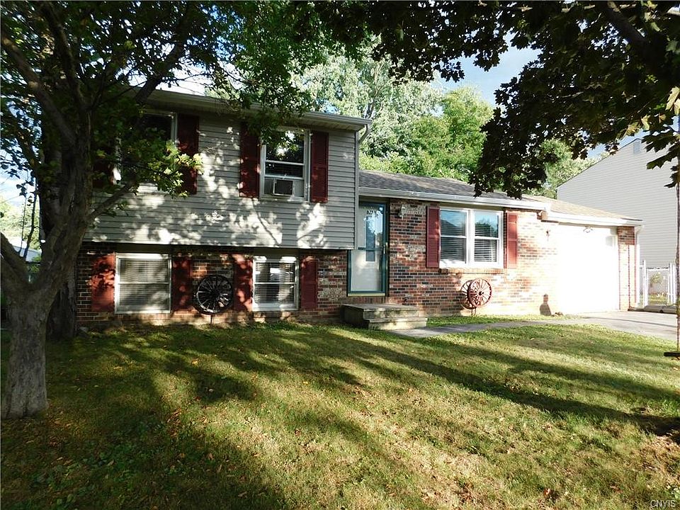 1st image of 8233 Sarona Ln