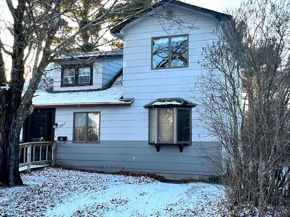 507 4th St SE, Deer River, MN 56636