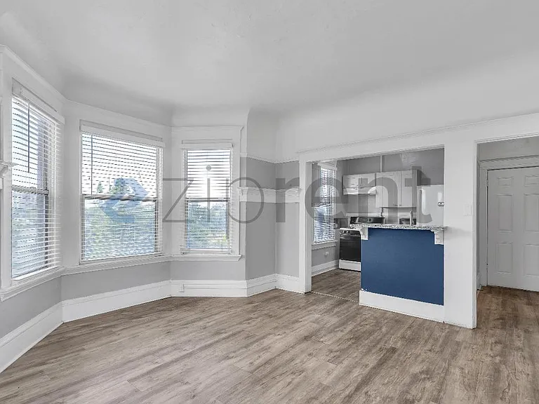 680 14th St #204 — Photo 11