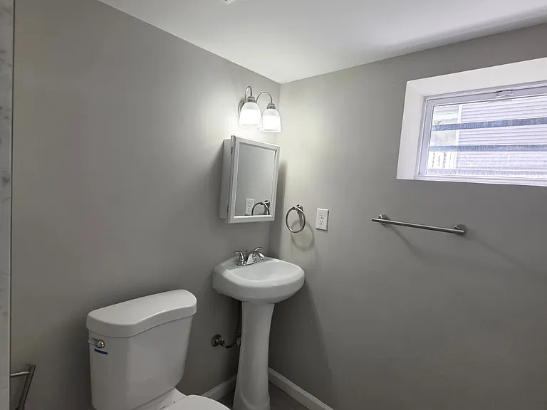 3909 Fleetwood Ave — Photo 47